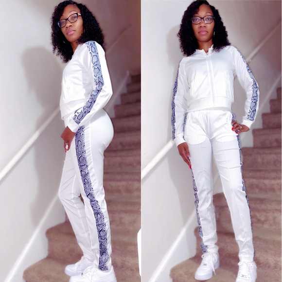 Rattle Jogger Set - Picture 2 of 2